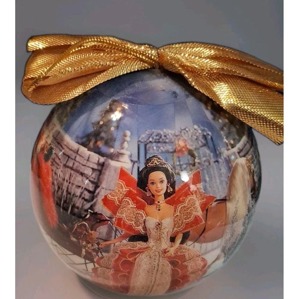 Matrix Mattel 1997 Barbie Ornament Ball Xmas